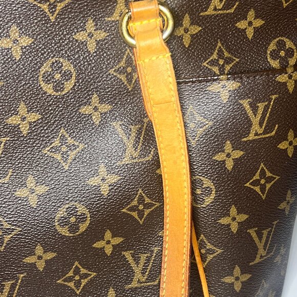 LOUIS VUITTON Totally MM Authentic Tote - Picture 6 of 10